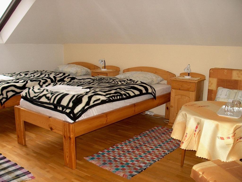Róza Hotel és Apartmanház Esztergom Camera foto