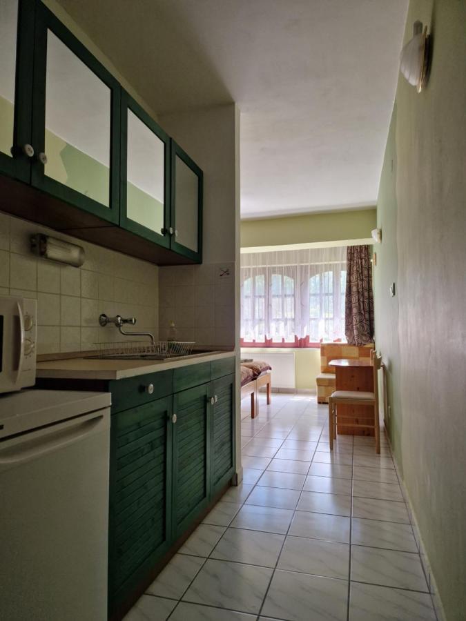 Róza Hotel és Apartmanház Esztergom Esterno foto