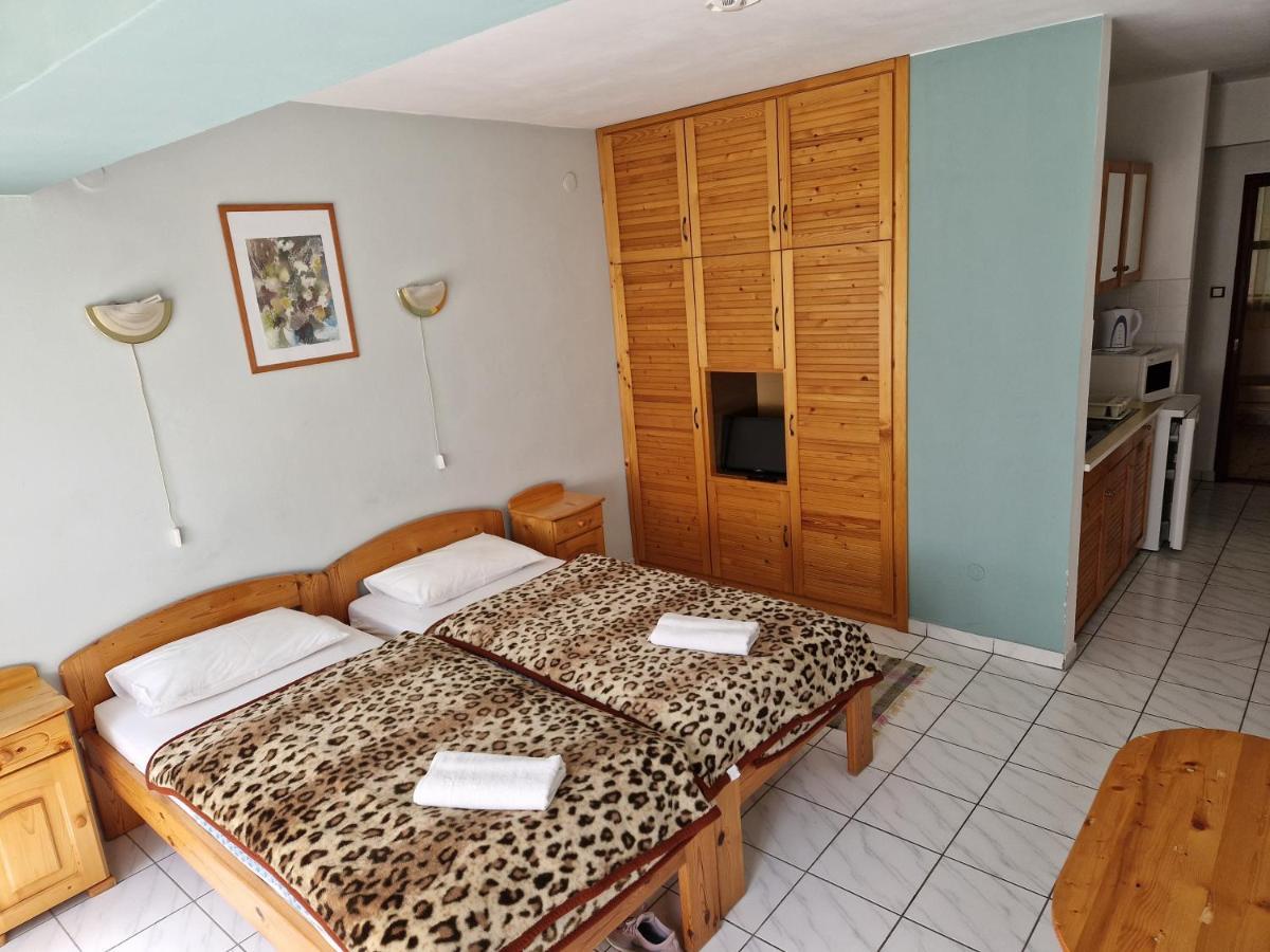 Róza Hotel és Apartmanház Esztergom Esterno foto