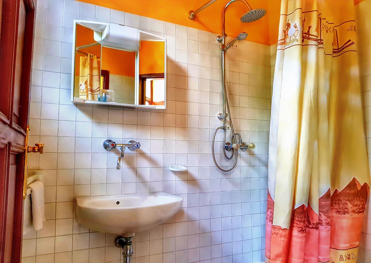 Róza Hotel és Apartmanház Esztergom Esterno foto