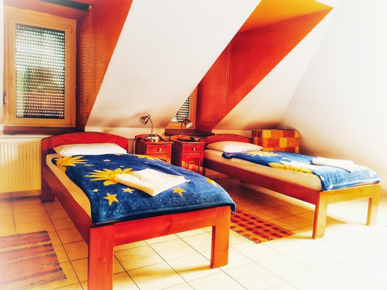 Róza Hotel és Apartmanház Esztergom Esterno foto