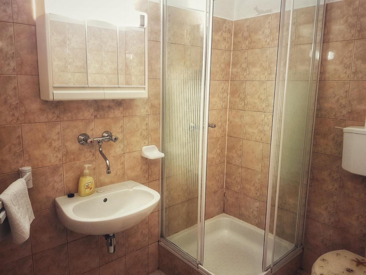 Róza Hotel és Apartmanház Esztergom Esterno foto