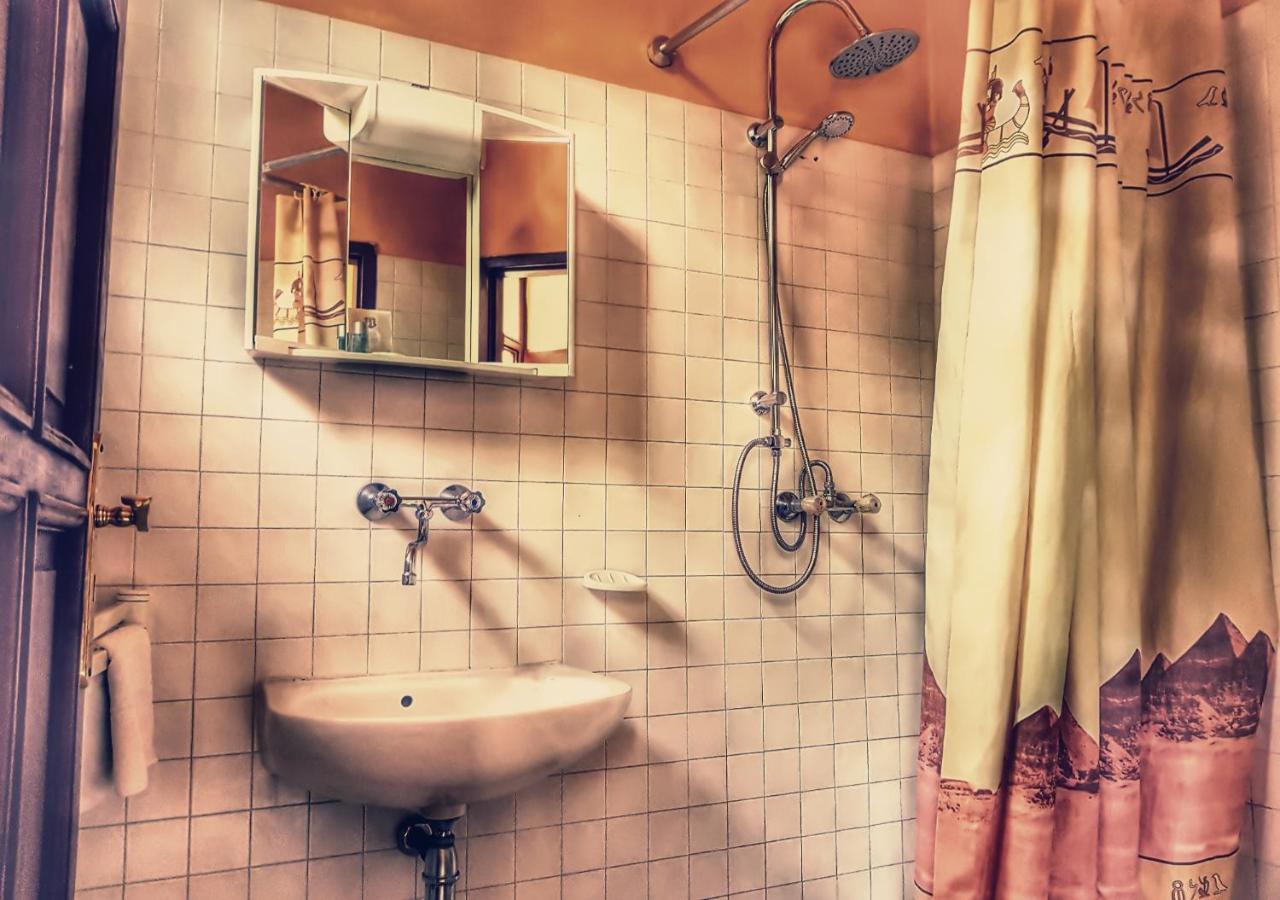 Róza Hotel és Apartmanház Esztergom Esterno foto